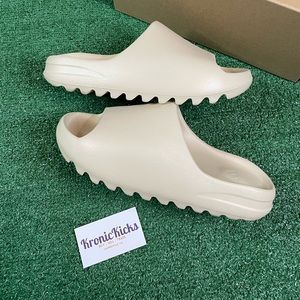Yeezy Slide Bone Size 11